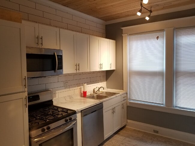 Foto del edificio - 5 E 9th St