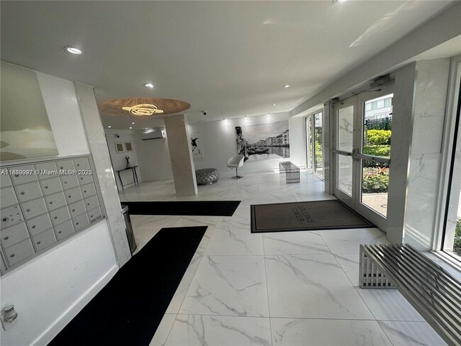 Foto del edificio - 720 Collins Ave