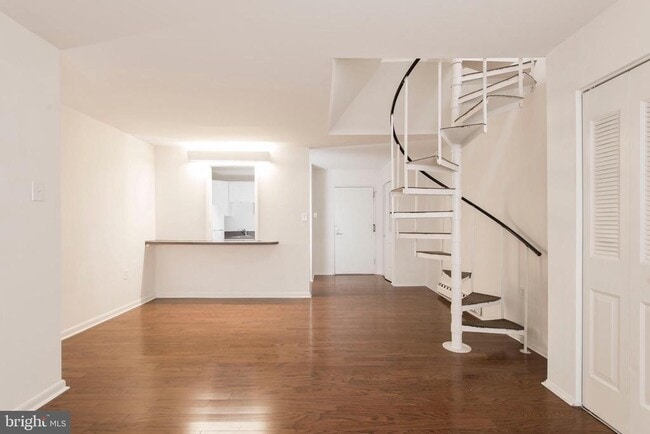 Building Photo - 2311 Spruce St