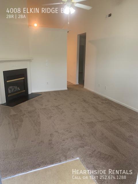 Building Photo - "Charming 2-Bed, 2-Bath Duplex in Greenvil...