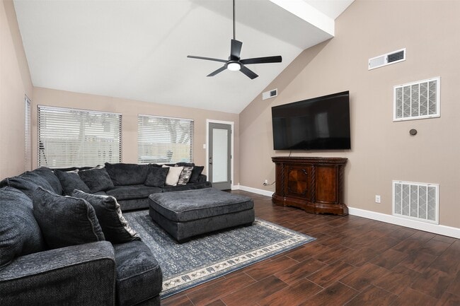 Foto del edificio - 1917 Endeavor Ct