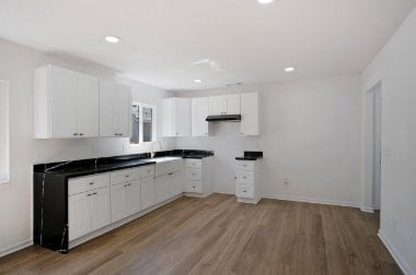 Foto del edificio - 227 Maple St