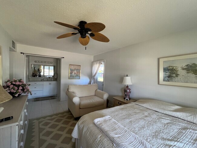 Foto del edificio - 430 High Point Dr