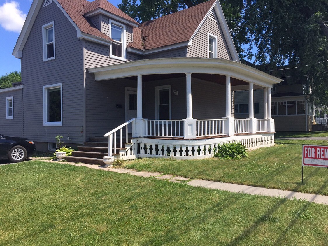 Foto principal - 9 Bolton Ave