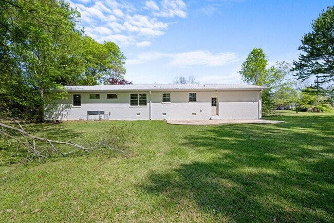 Foto del edificio - Remodeled 3 bd 2 ba rental in Southside!!