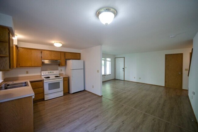 Building Photo - 5175