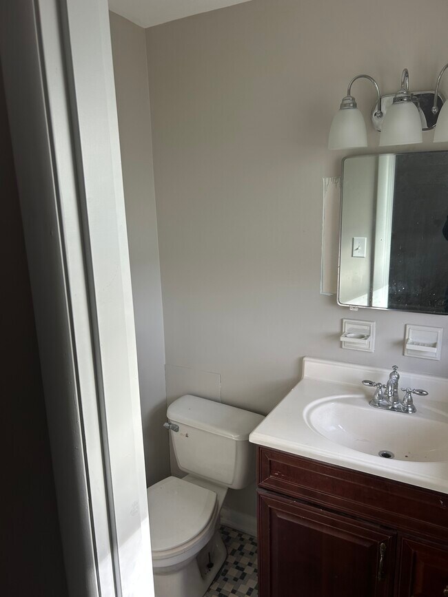 Foto del edificio - 2328 Farnsley Rd