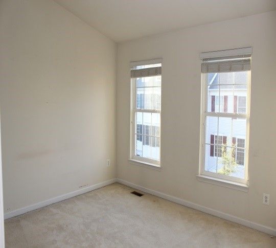 Foto del edificio - 42772 Hollingsworth Terrace