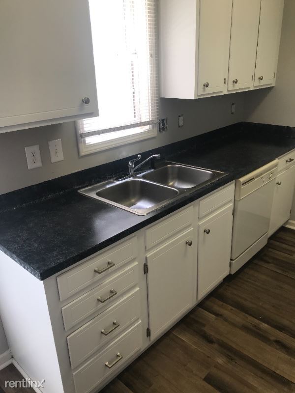 Building Photo - 2 br, 2.5 bath Townhome - 21036 N Main St