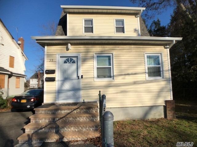 Primary Photo - 39 Chapman Pl