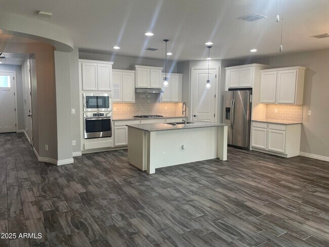 Foto del edificio - 3890 E Perkinsville St
