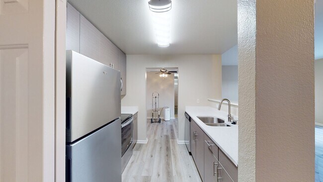 Interior Photo - Almaden Lake Village