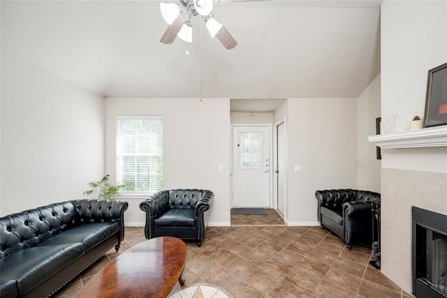 Building Photo - 2408 Elara Dr