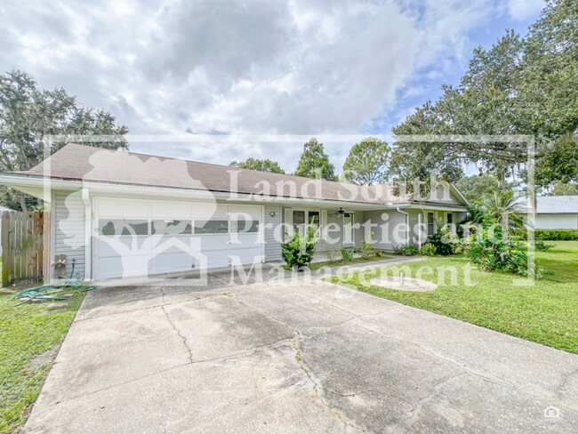 Foto del edificio - 2926 Forestgreen Dr S