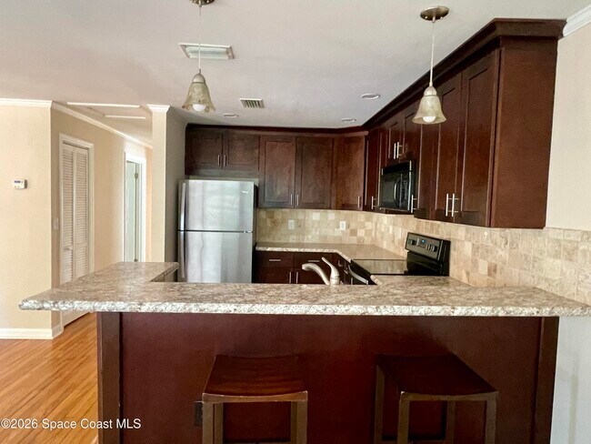 Foto del edificio - 7260 Blue Shore Rd