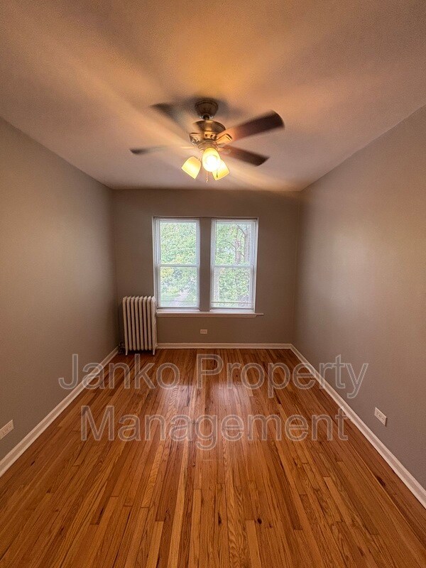 Building Photo - 1465 E 68th St
