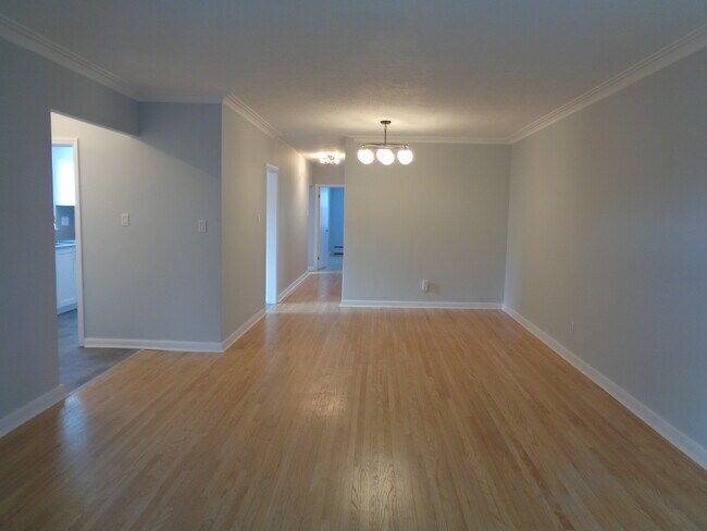 Dining room - 156 Overbrook Pl