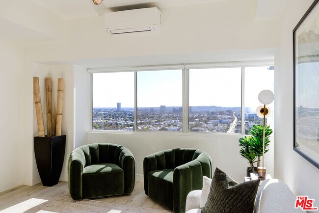 Foto del edificio - 1155 N La Cienega Blvd
