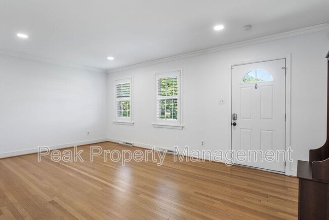 Building Photo - 8313 Pamela Dr