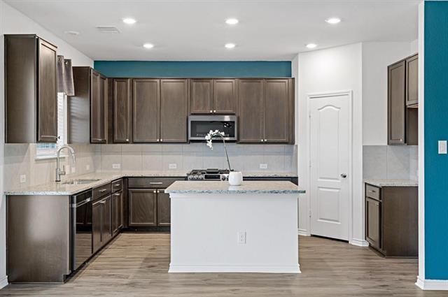 Foto del edificio - 2632 Wesley Ave