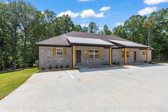 Building Photo - 4 br, 4.5 bath House - 929 Logan Court