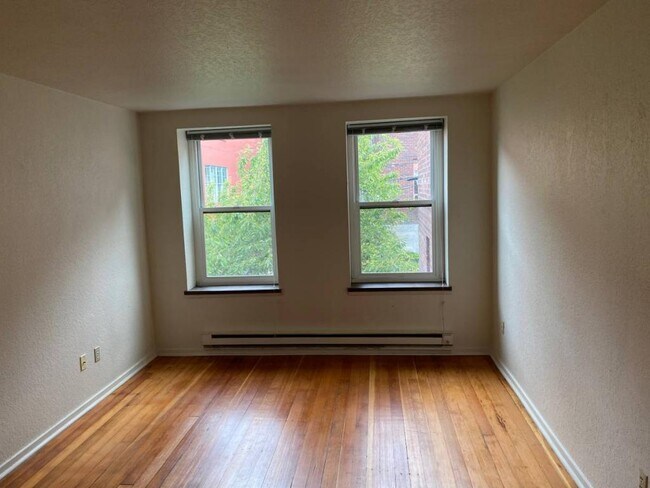 Building Photo - Bridgeview Apartments - 1 bedroom