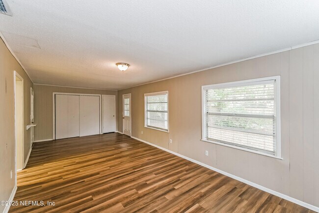 Building Photo - 5514 Windermere Dr