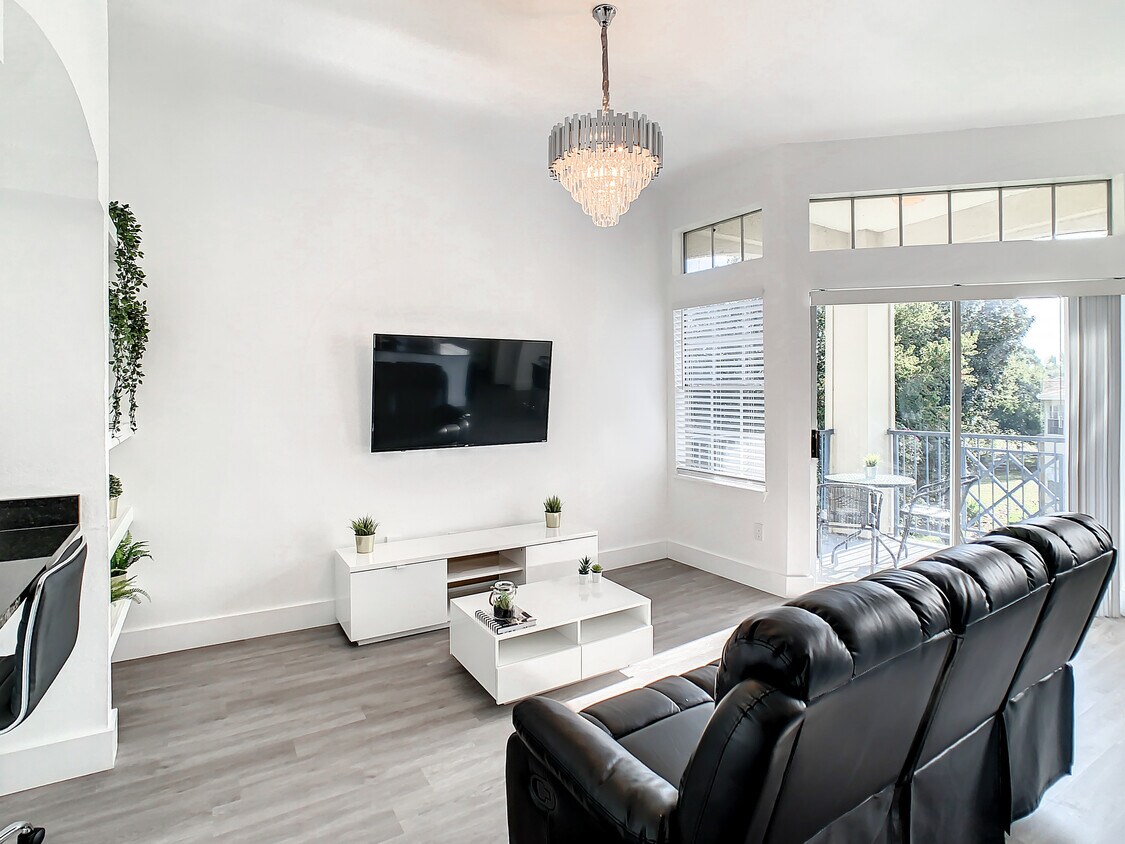 Condominio de 1 dormitorio completamente amueblado en Orlando - 7240 Westpointe Blvd