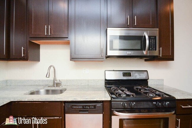 Foto del edificio - 4614 Paulina N St