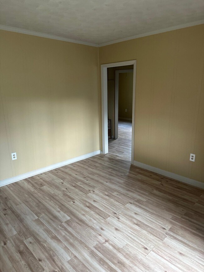 Building Photo - 1583 Castalia St