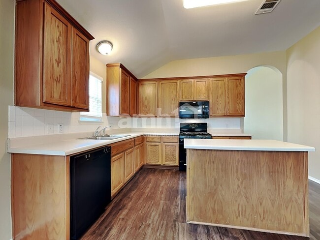 Foto del edificio - 265 Firwood N