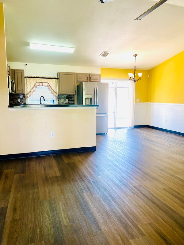Building Photo - 659 Jaguar Ct