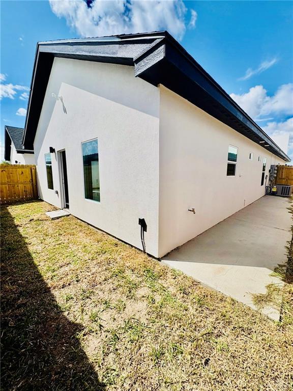 Foto del edificio - 13 Indian Creek Ave