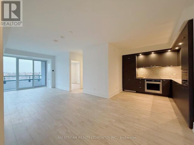 Photo du bâtiment - 115 Denison Ave