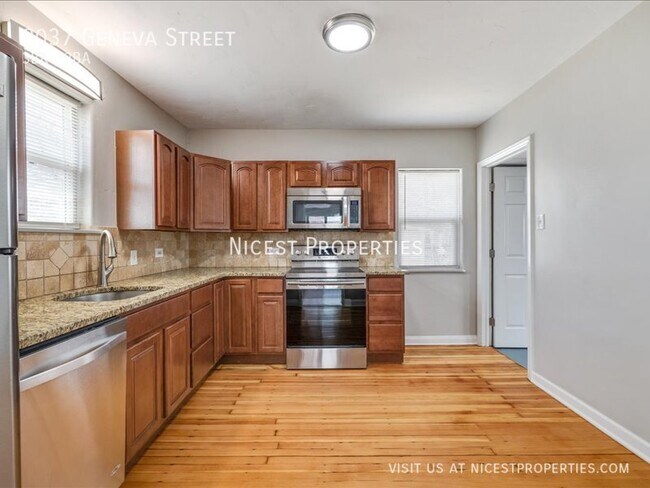 Foto del edificio - Gorgeous Remodeled Home near Fitzsimons/An...