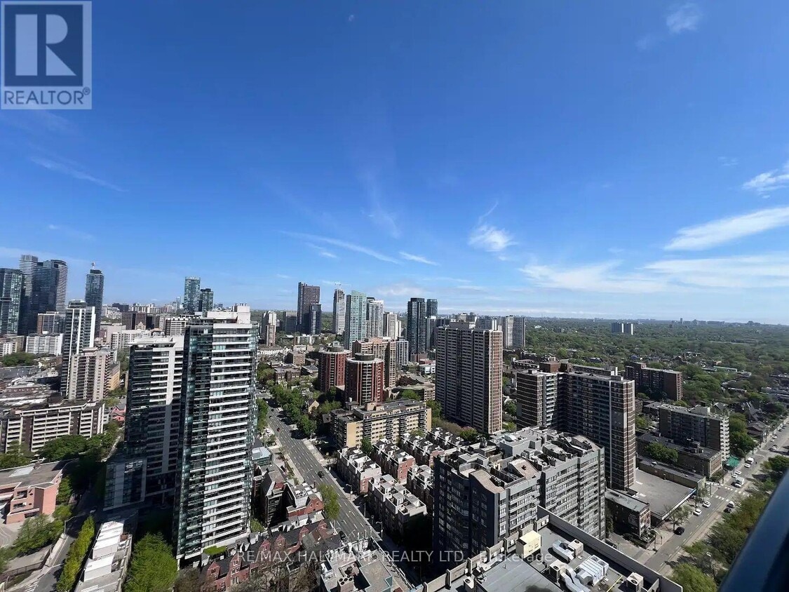 Photo principale - 308-3308 Jarvis St