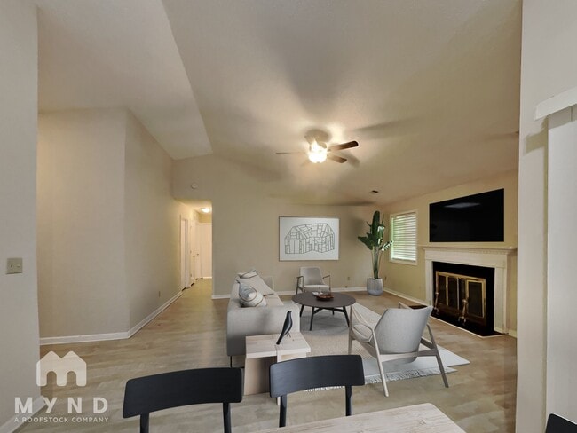Building Photo - 10983 Morning Dove Dr