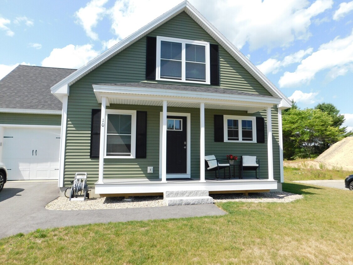 10 Woods Ln, Old Orchard Beach, ME 04064 House Rental in Old Orchard Beach, ME