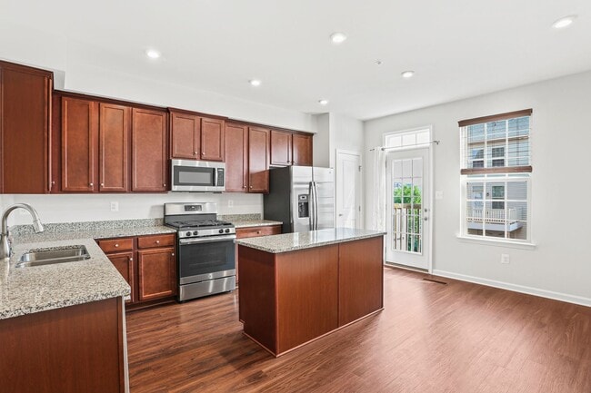 Building Photo - Hanover, MD