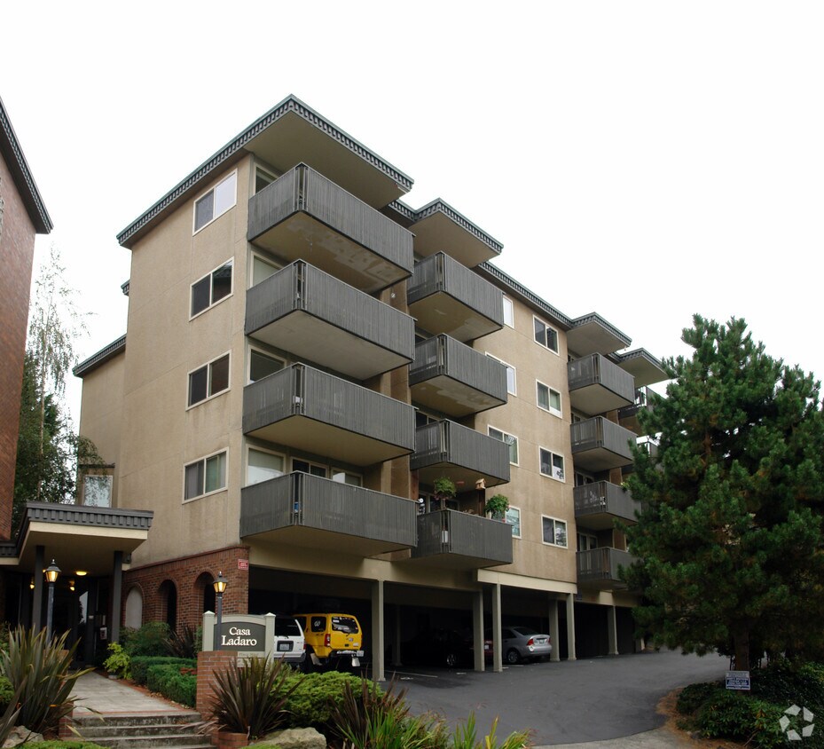 Foto del edificio - Casa Ladaro