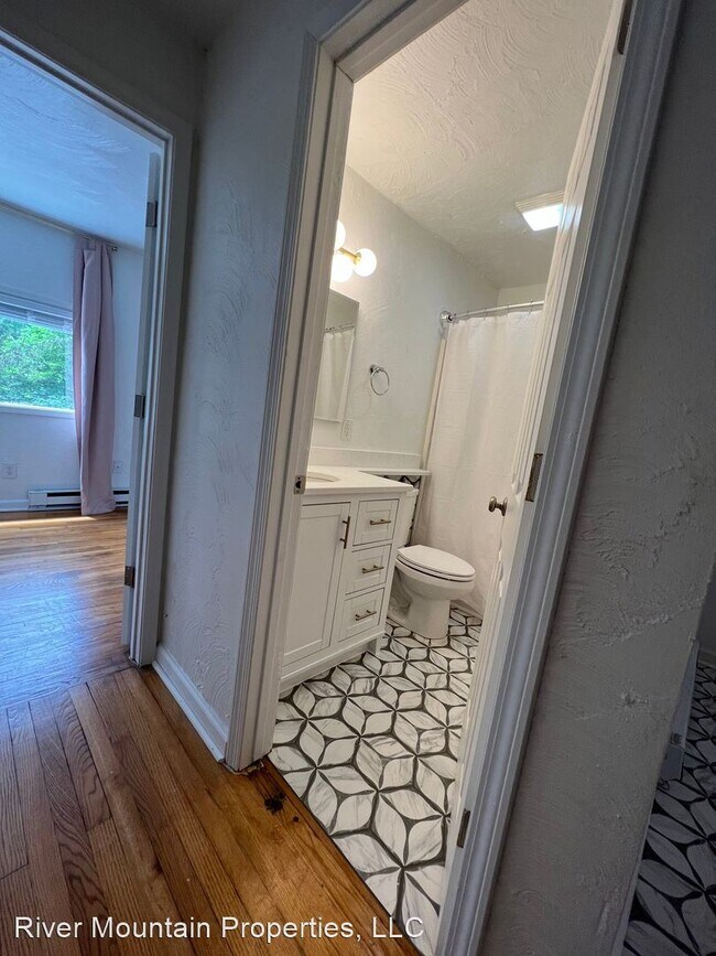 Building Photo - 2 br, 1 bath House - 307 B Ellett Road