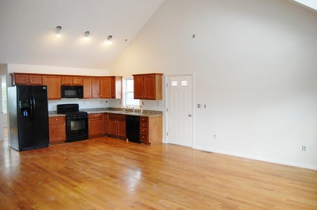 Building Photo - 3 Merrimac Way