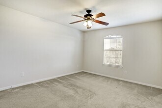 Building Photo - 25806 Westbourne Dr