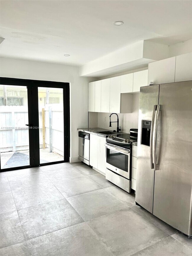 Foto del edificio - 1040 NE 78th St