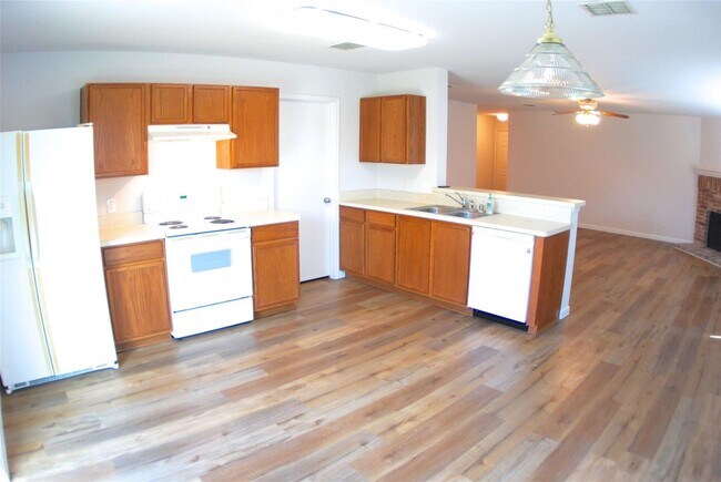 Foto del edificio - 1415 Aztec Tr