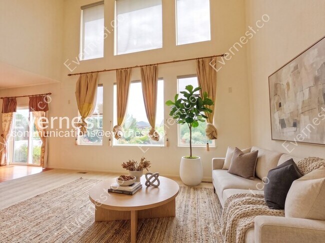 Foto del edificio - 6238 Westchase Rd