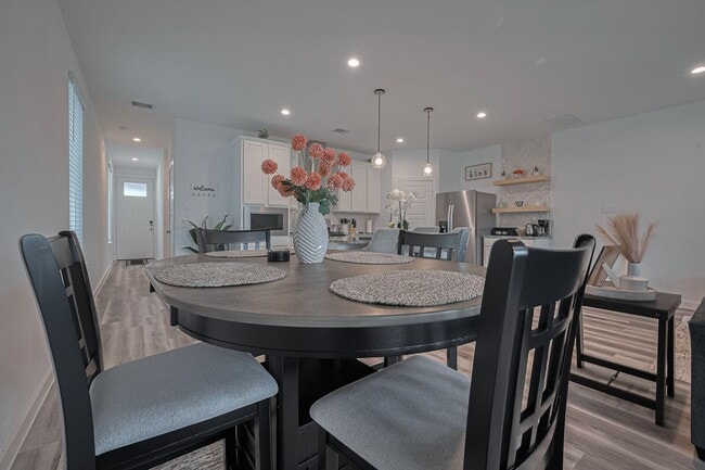 Building Photo - 10405 Hadley Pk Trl