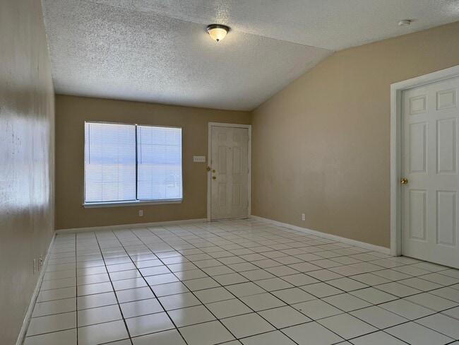 Photo - 7724 Winsford Dr Townhome