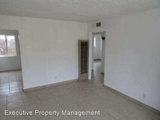 Building Photo - 301 Beale Ave