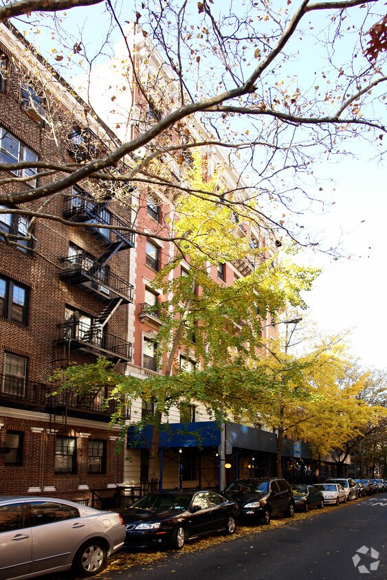 Primary Photo - 62 Pierrepont St